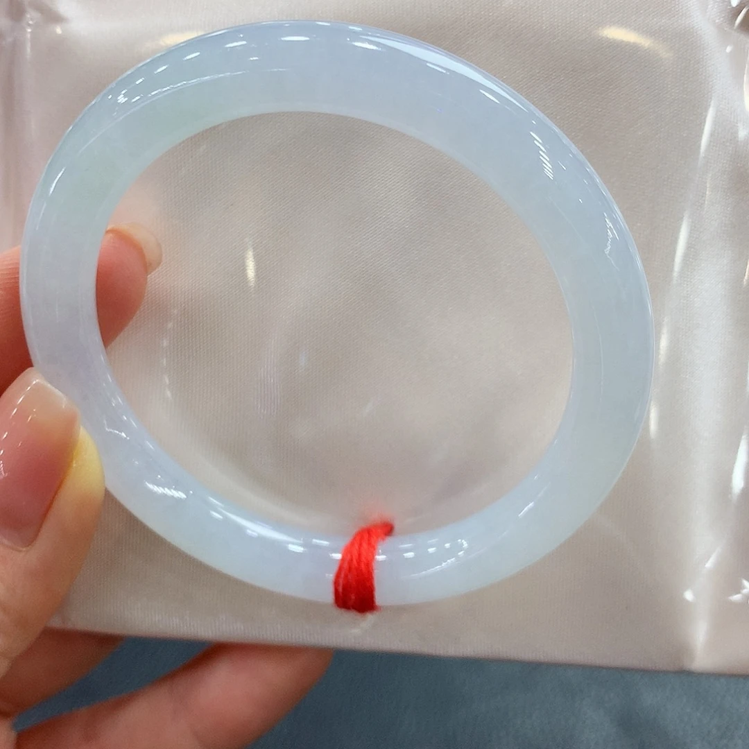 翡翠未镶嵌手镯51.7圆条两天鉴赏