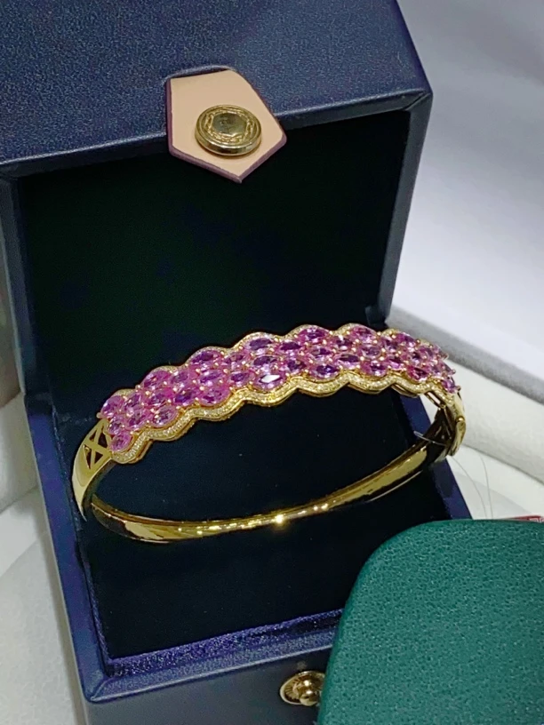 18K金镶嵌彩色蓝宝石手镯