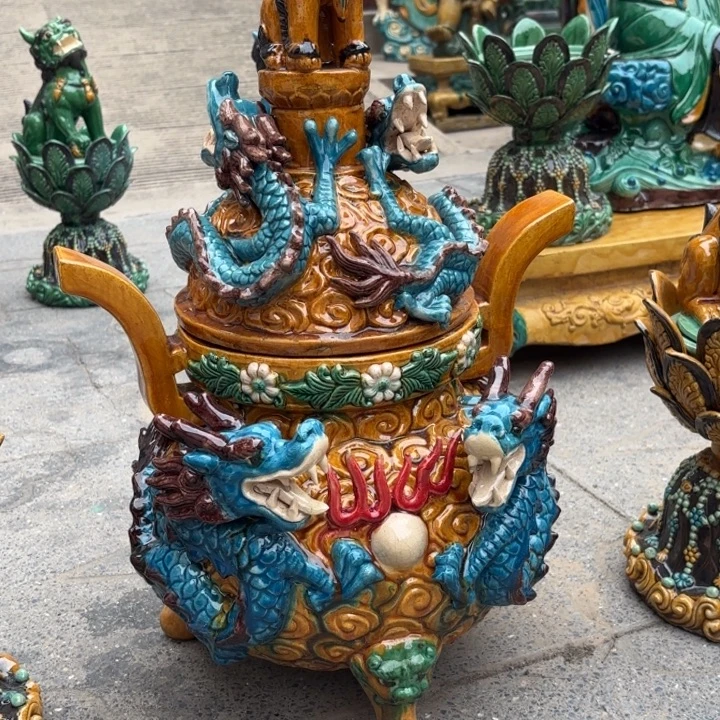 琉璃三彩炉子高度52厘米