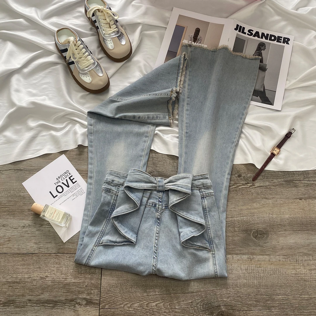 浅色立体蝴蝶结微喇牛仔裤女秋季2025年新款高腰显瘦修身喇叭裤女