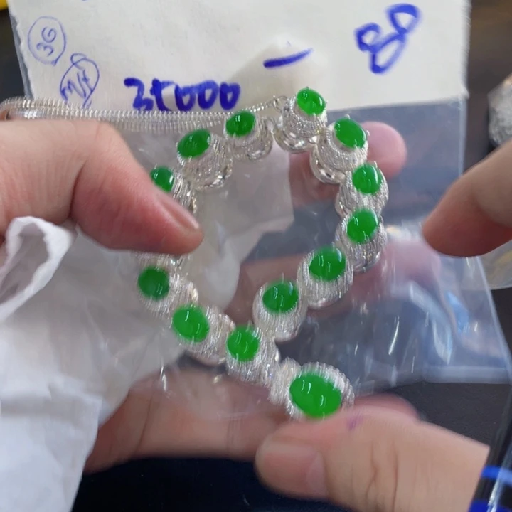 一***n定制翡翠未镶嵌定制翡翠