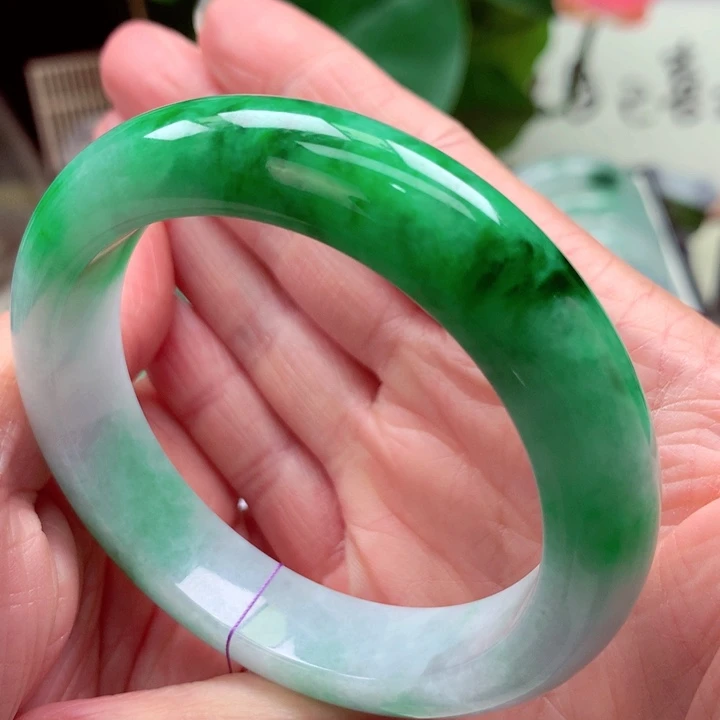 翡翠未镶嵌手镯天然翡翠手镯