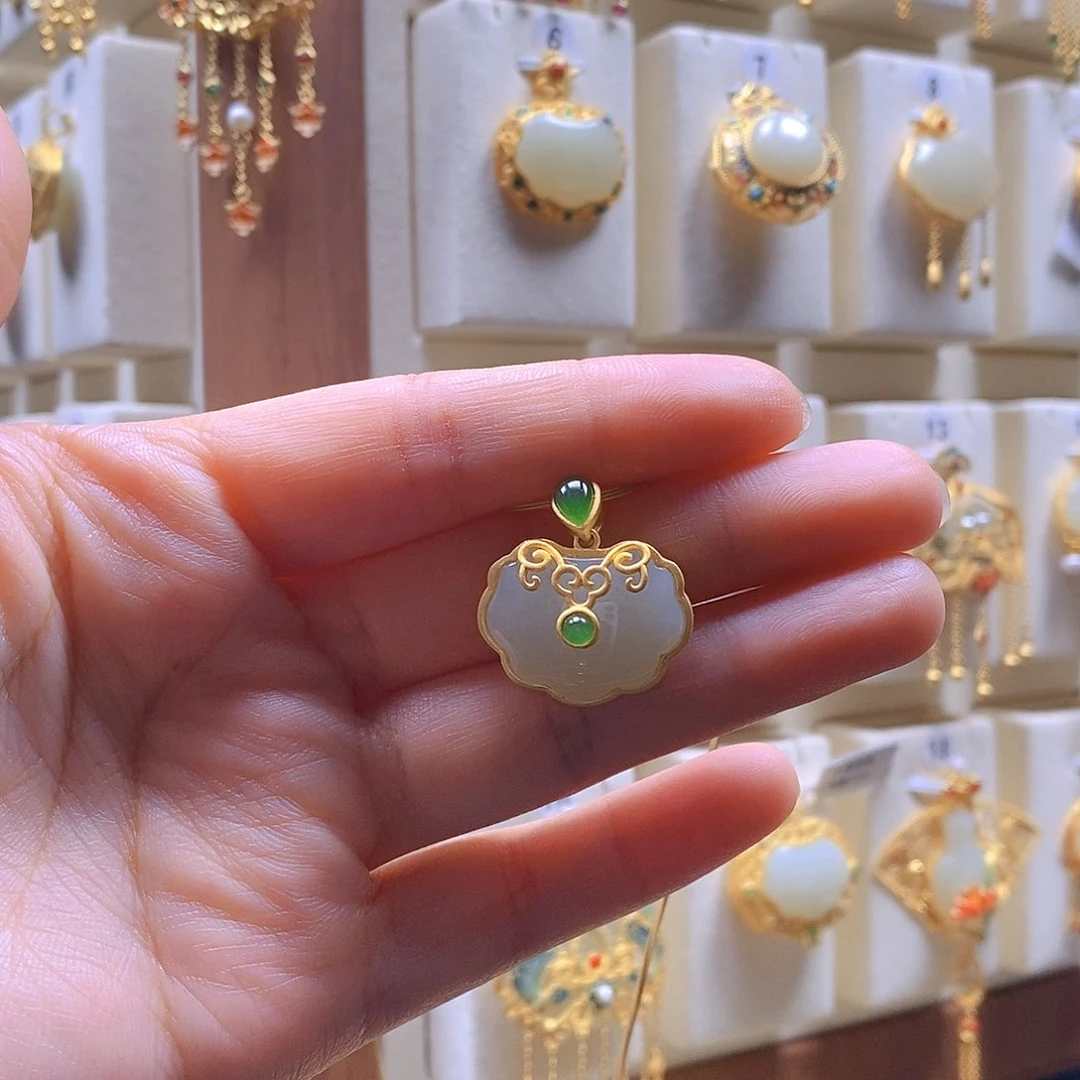 和田玉颈饰银S925镶嵌