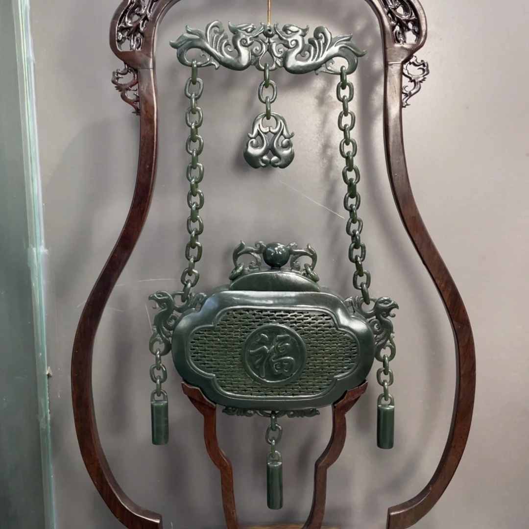 未镶嵌和田玉摆件