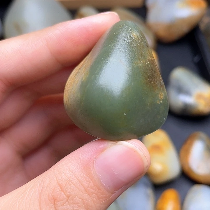 颈饰未镶嵌和田玉14