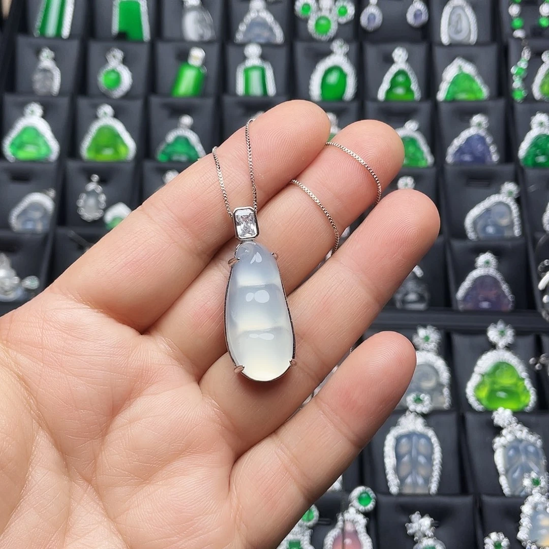 玛瑙/玉髓颈饰合金