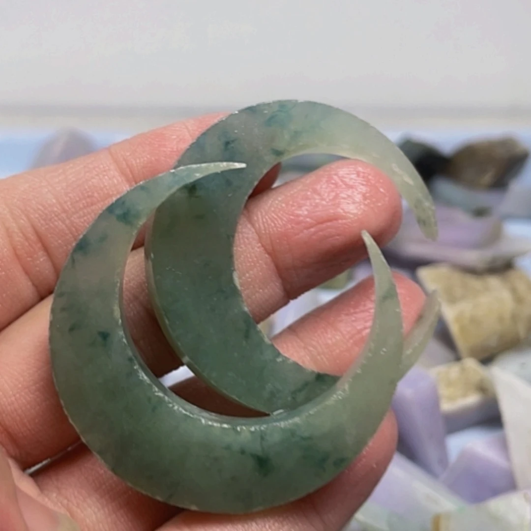 【闪购商品】翡翠颈饰未镶嵌A货