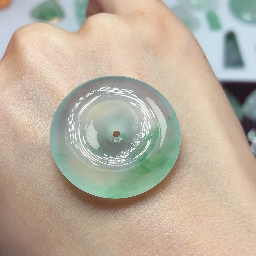 翡翠未镶嵌颈饰平安扣29.1mm-5.6mm