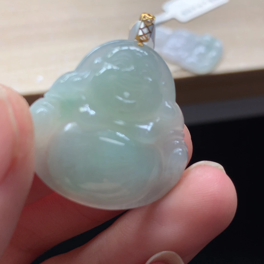 颈饰未镶嵌翡翠吊坠