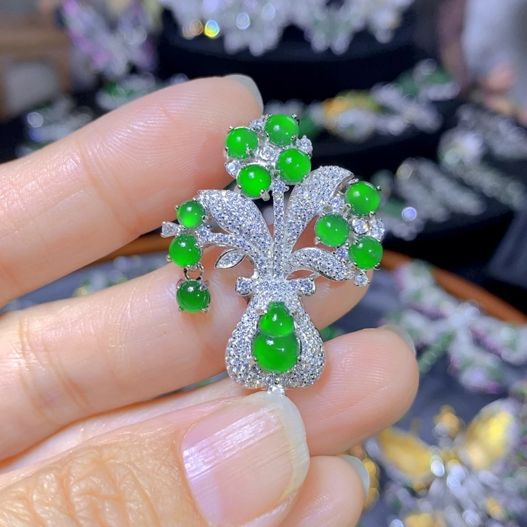 翡翠颈饰银S925镶嵌天然翡翠