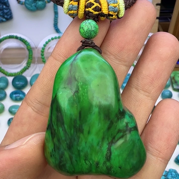 菜籽绿水草纹随型吊坠