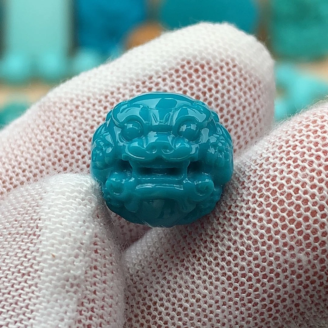 未镶嵌绿松石颈饰