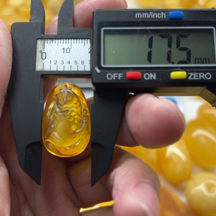 琥珀未镶嵌裸石原矿