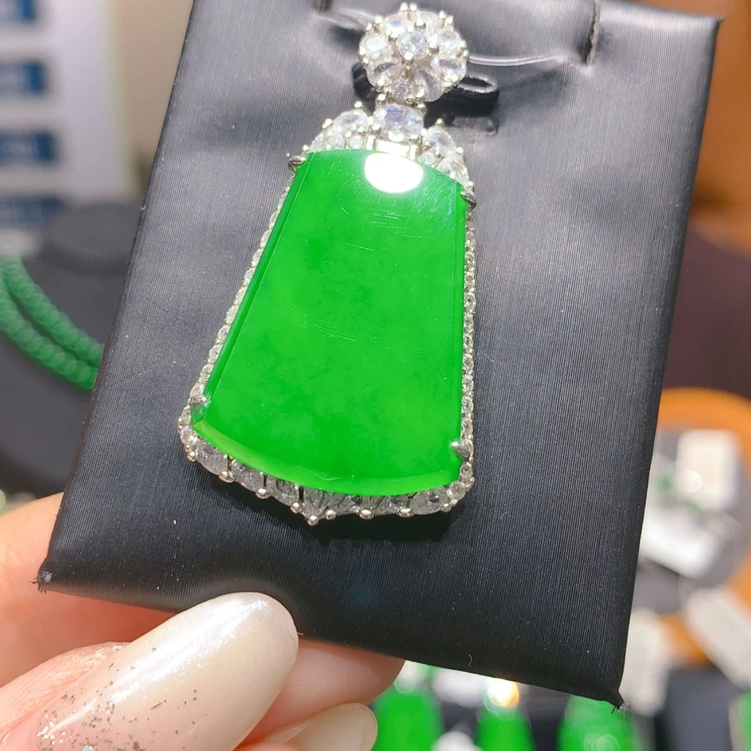 【闪购商品】颈饰银S925镶嵌翡翠5柒姐