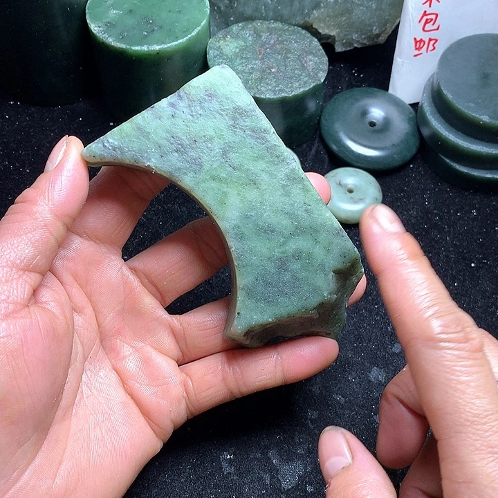 和田玉（糖玉）未镶嵌珠宝奇石