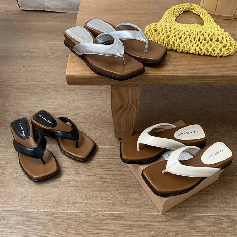 【露可依】沙滩人字拖夏天时尚休闲百搭防滑韩版度假凉拖