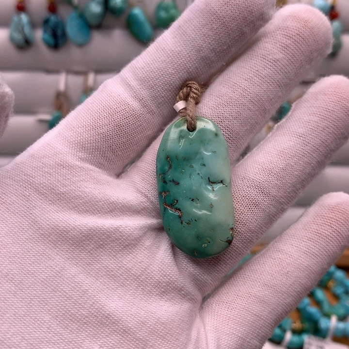 绿松石未镶嵌原矿