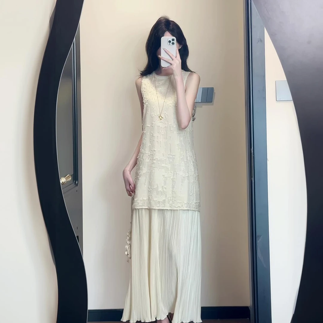 VOCKOO官方2025法式度假风假两件拼接背心连衣裙女小众重工压褶绝