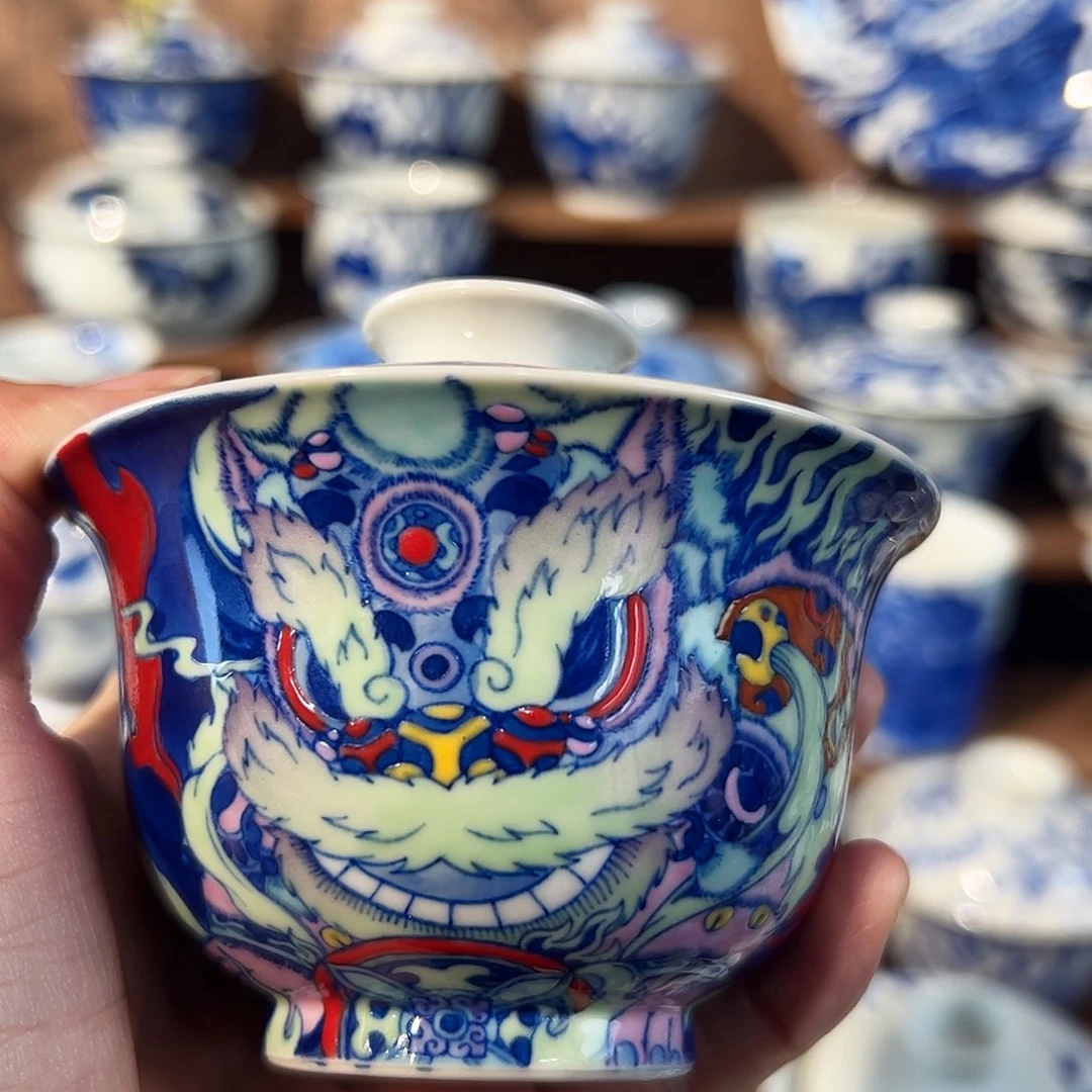 泥藝瓷梦斗彩醒狮盖碗