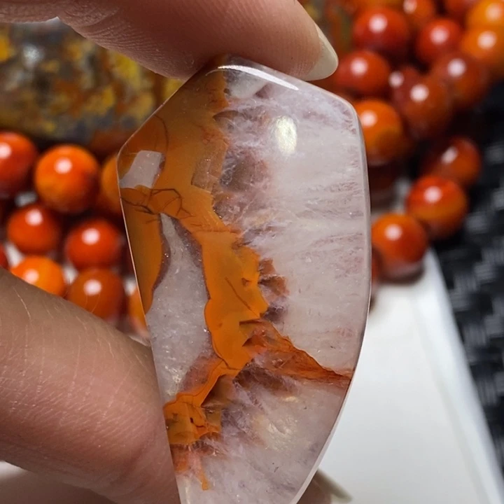 玛瑙/玉髓颈饰未镶嵌