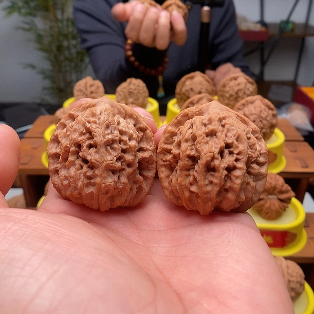 文玩核桃吊坠马老四42.5福利