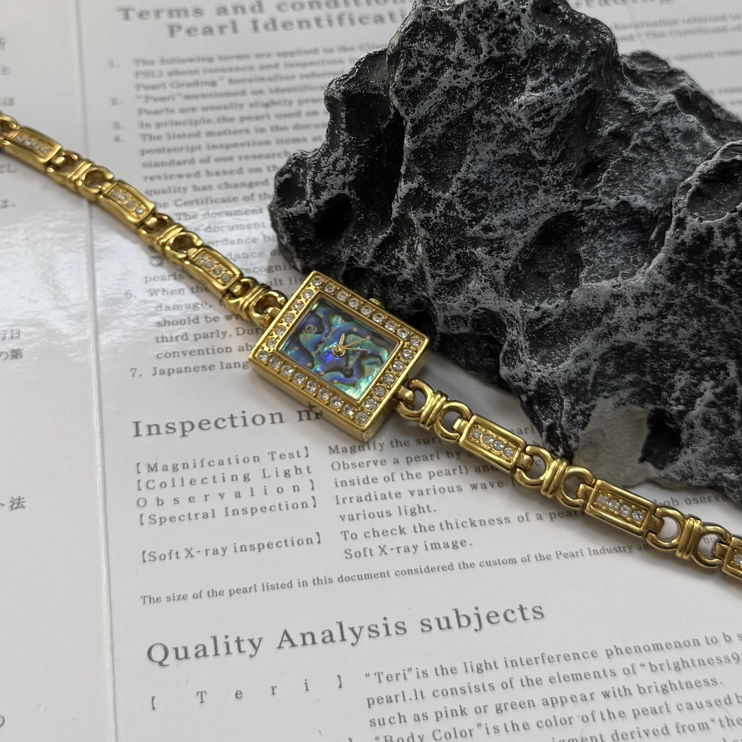 复古精致石英金色手链款小方表 表盘约19.3mm G0851