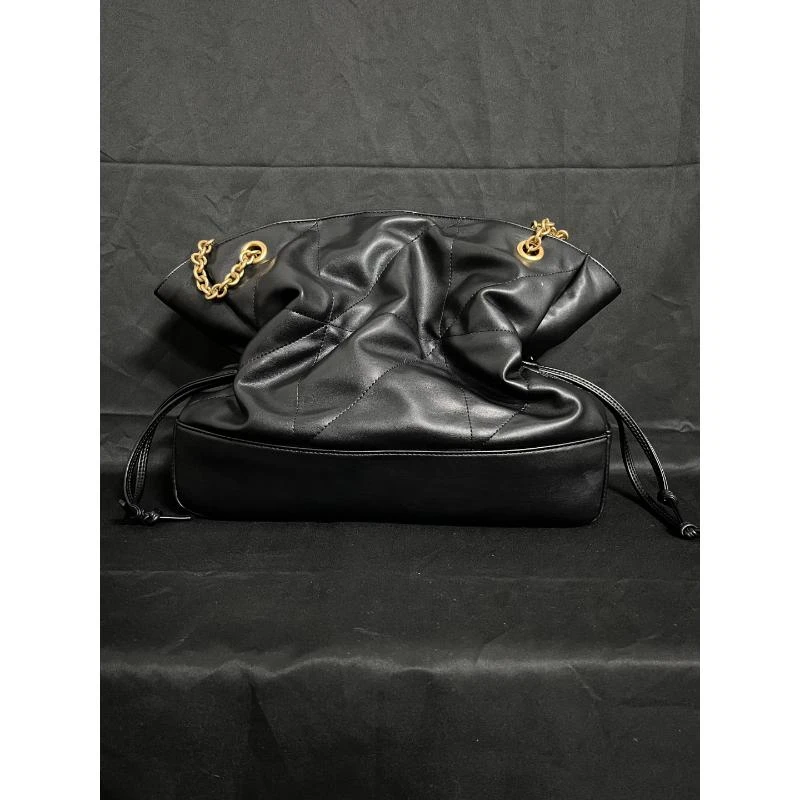 太时尚潮流真皮新款女包大包 0319 抽绳福袋黑色