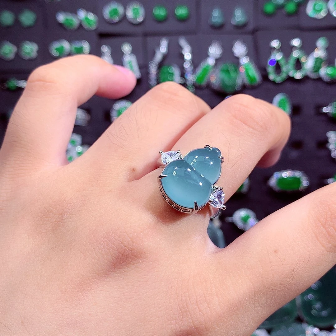 颈饰未镶嵌翡翠天然