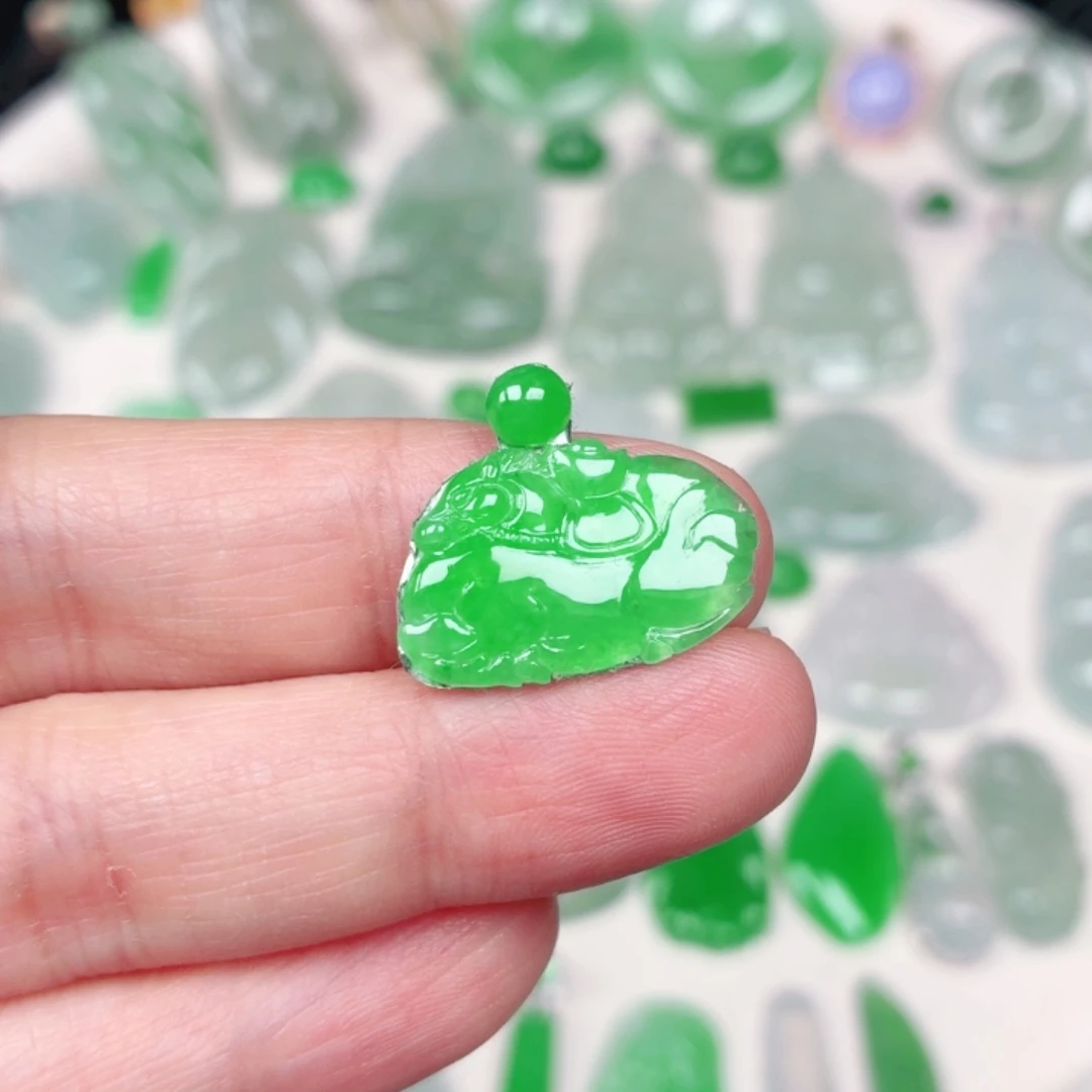 颈饰未镶嵌翡翠缅甸天然A货翡翠