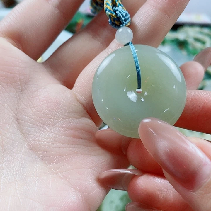 未镶嵌和田玉挂件