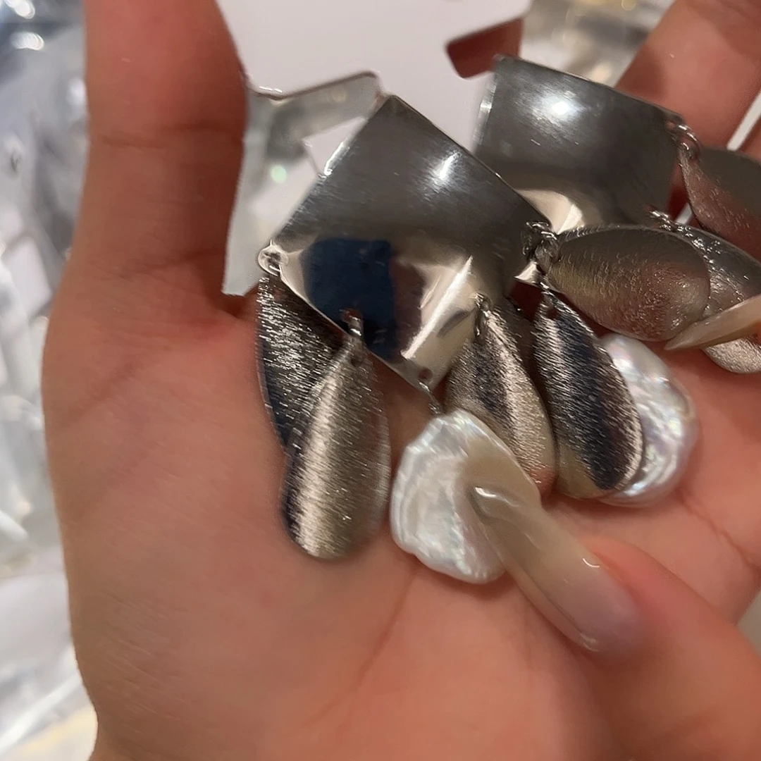 合金淡水珍珠耳饰
