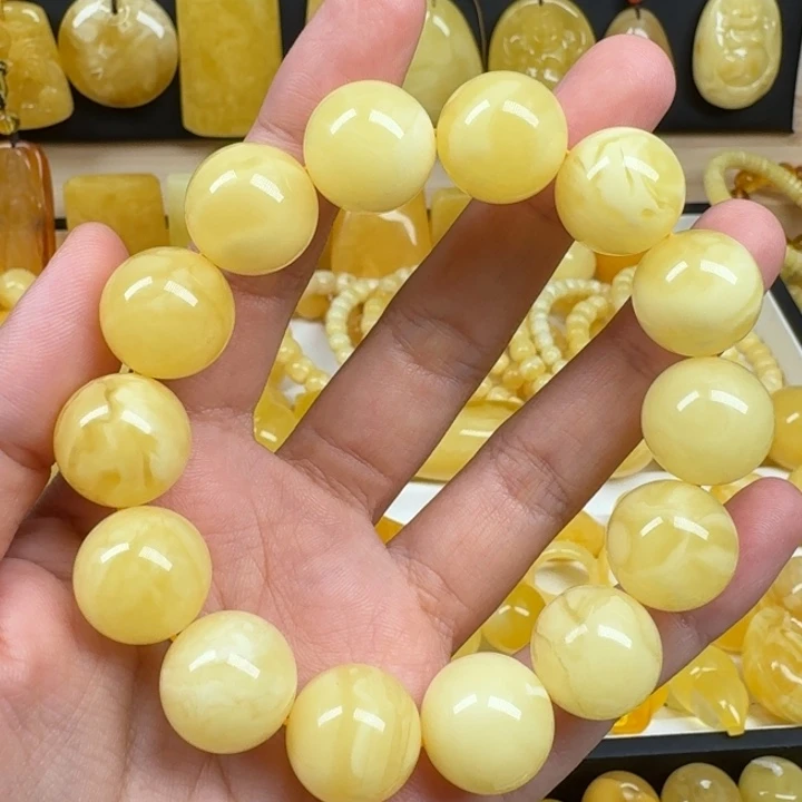 蜜蜡未镶嵌珠宝奇石