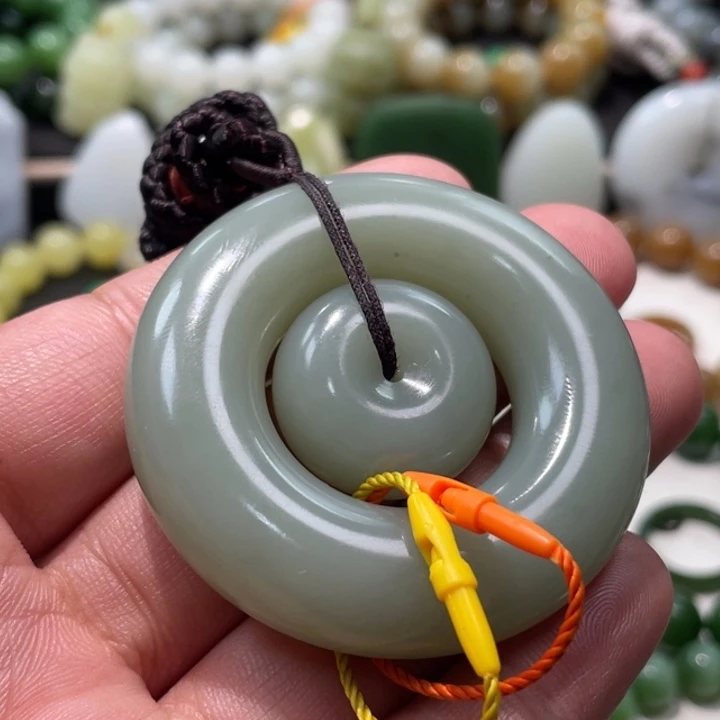 和田玉未镶嵌手串新疆且末子母扣