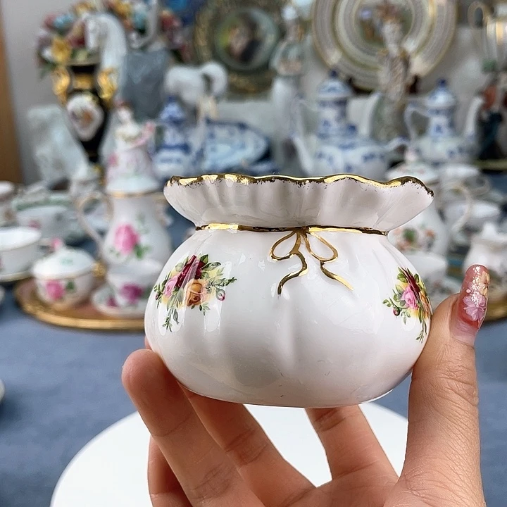 中古欧瓷瓷器小房子栩*