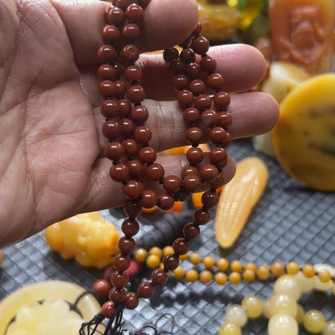 石英质玉未镶嵌颈饰