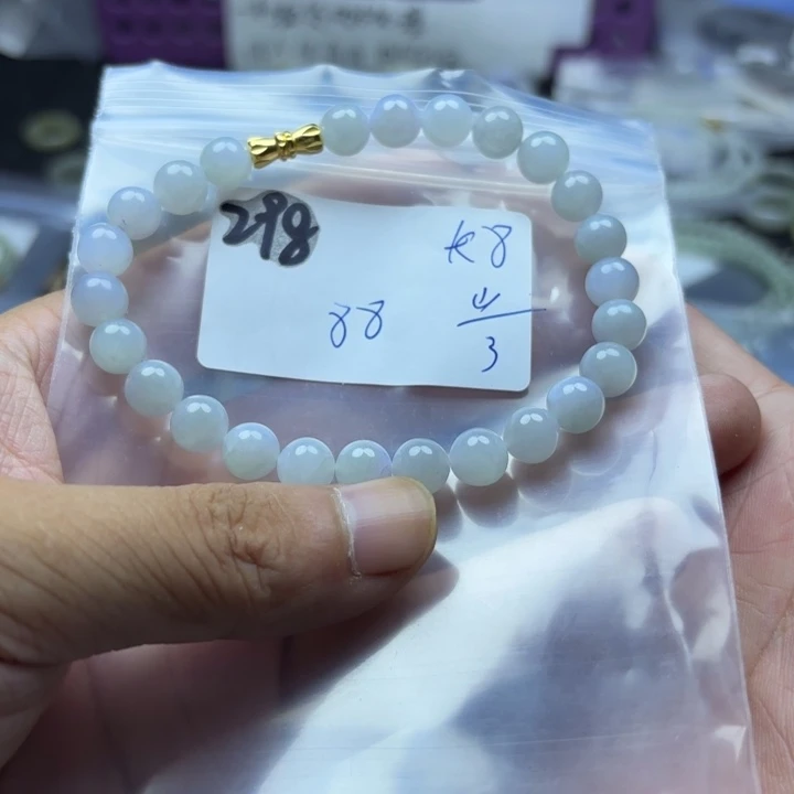 颈饰未镶嵌翡翠手串