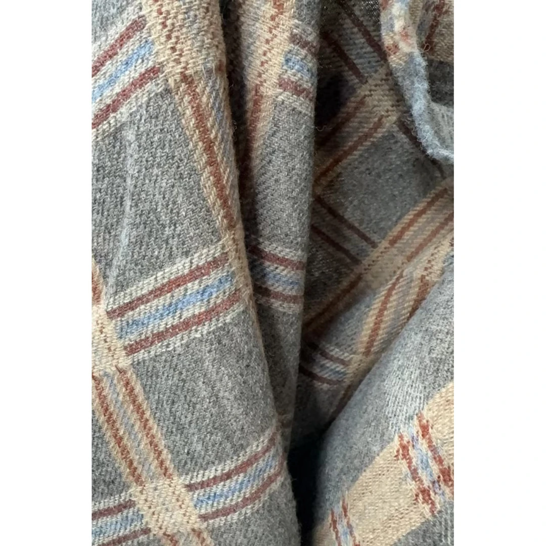 1111每米立省170.5元6.9折G&CC 羊毛面料灰格纹外套布