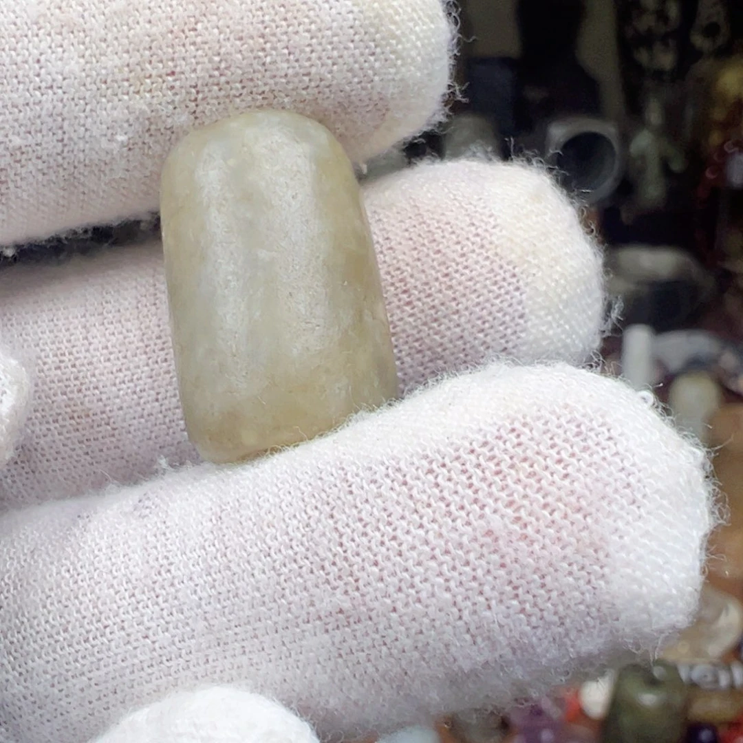 和田玉未镶嵌颈饰龙*