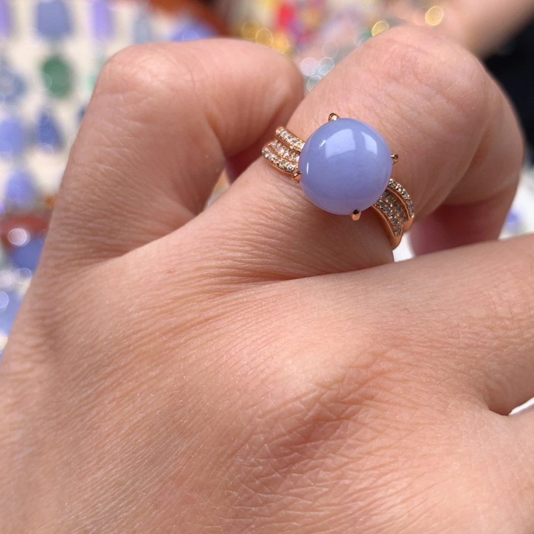 18K金镶嵌戒指翡翠蛋面戒指