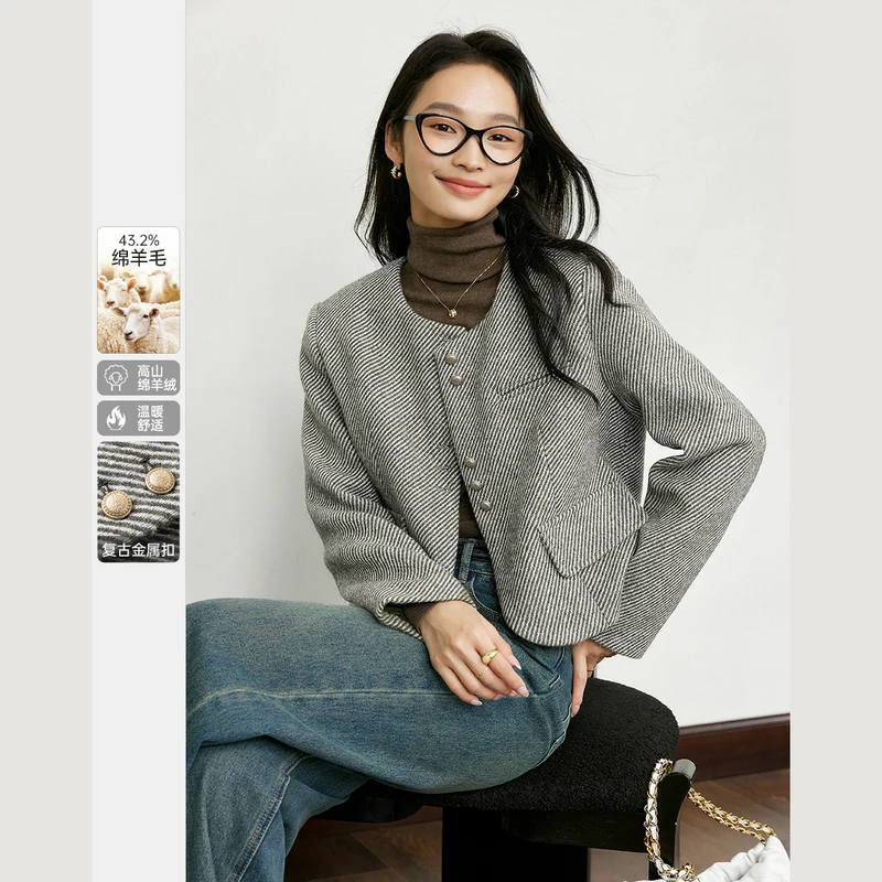 梵希蔓羊毛混纺杏绿色毛呢外套女秋纹理高级通勤上衣M9165/A0585