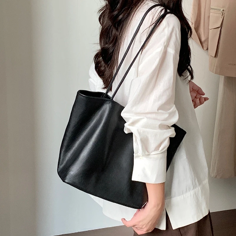 极简风轻奢真皮托特包2025新款软糯植鞣牛皮大容量单肩包女腋下包