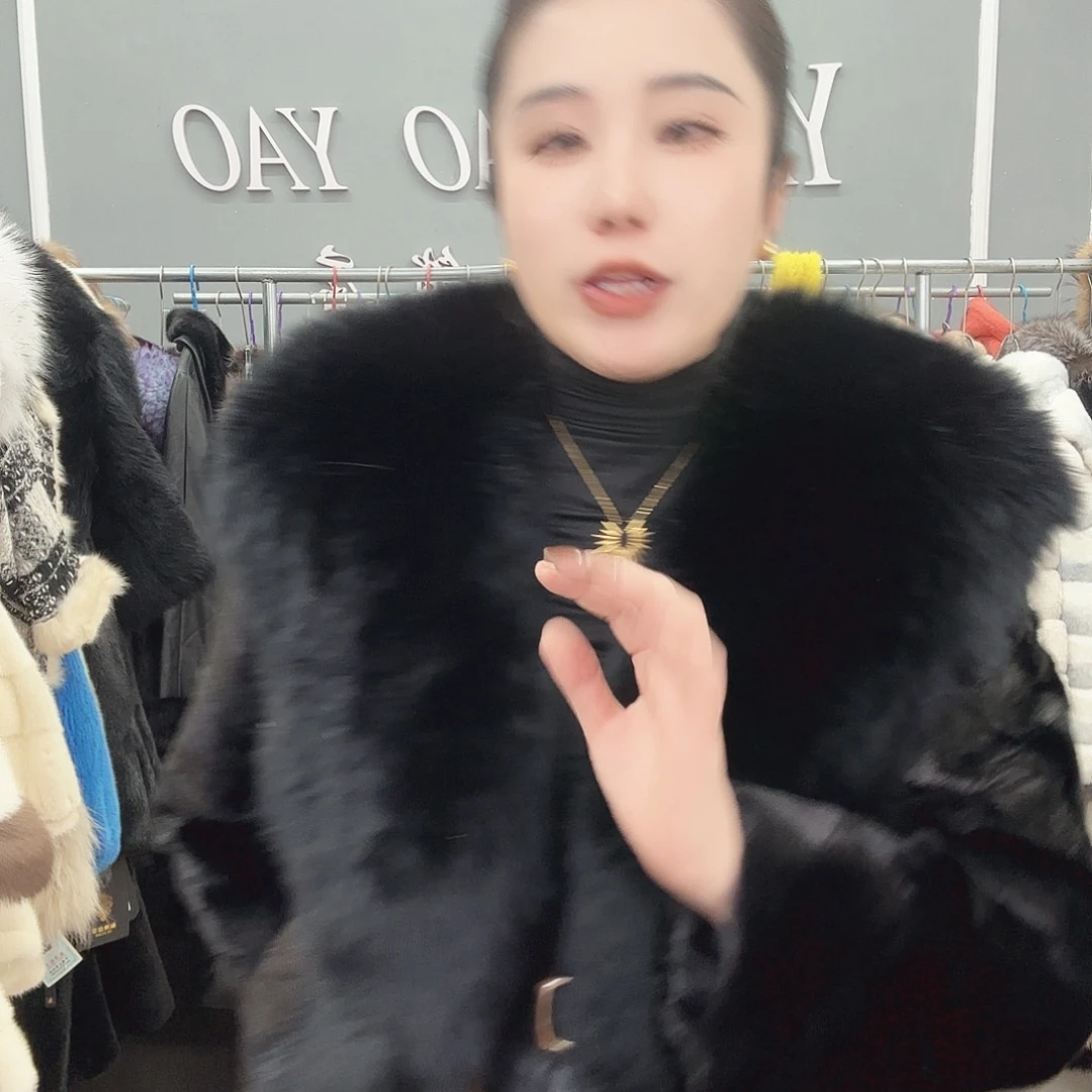 姚小妖家高端皮草