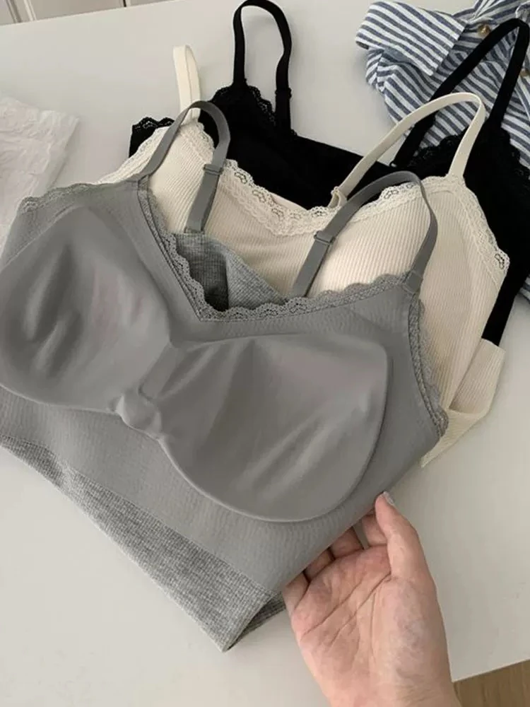 新款ins风V领通勤蕾丝螺纹修身吊带背心602