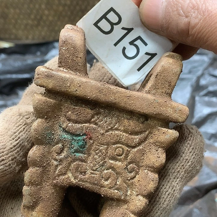 未镶嵌和田玉挂件通**翠