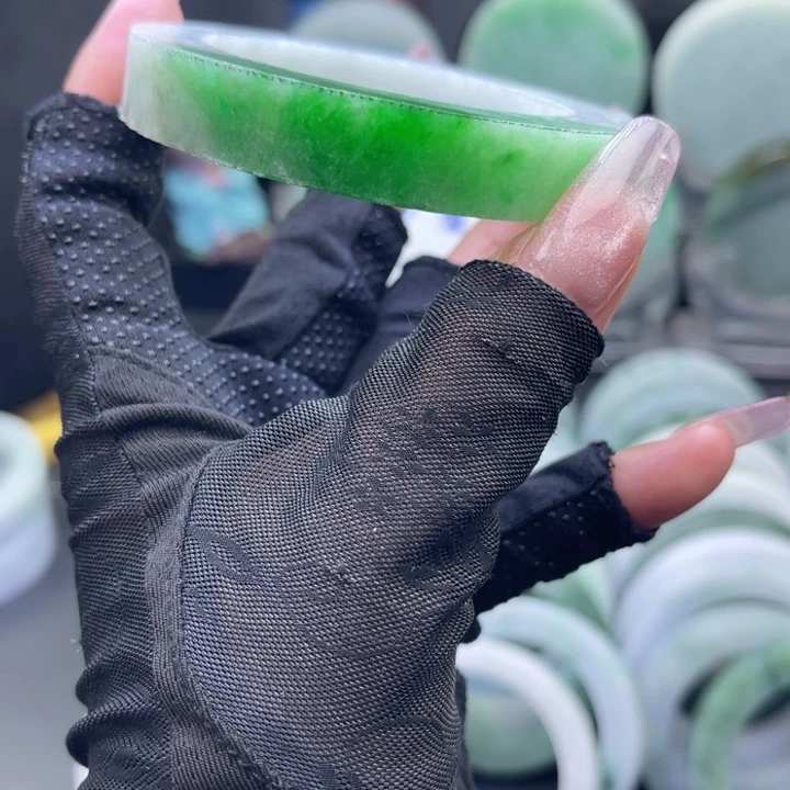 定制翡翠手镯未镶嵌