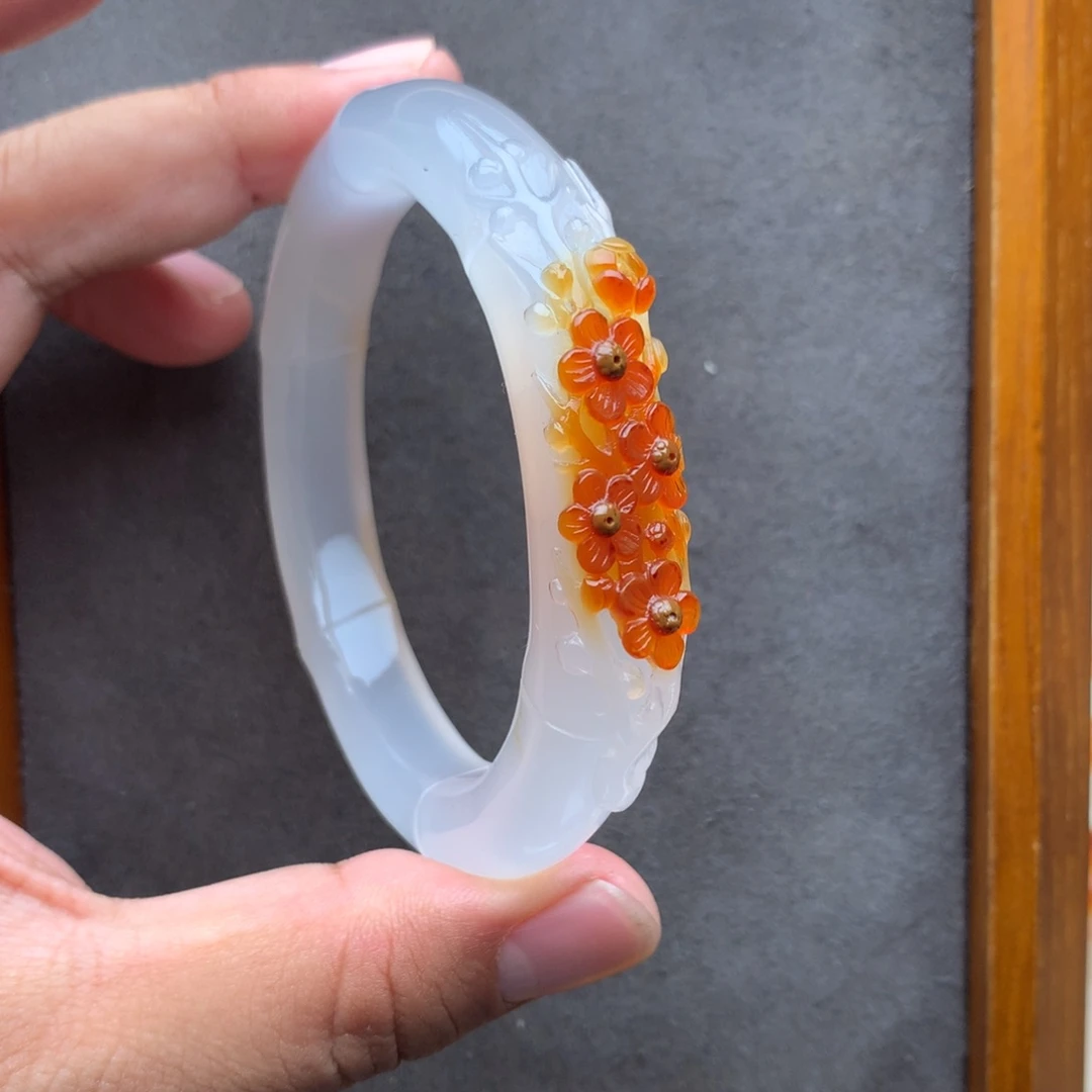 玛瑙/玉髓未镶嵌手镯58圈口