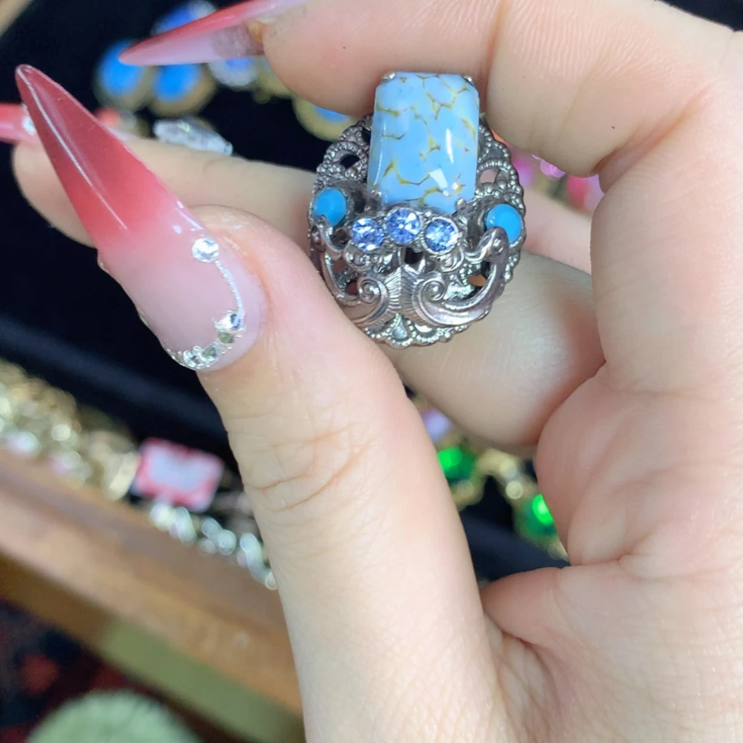 【闪购商品】瓷片楚楚中古满88包邮