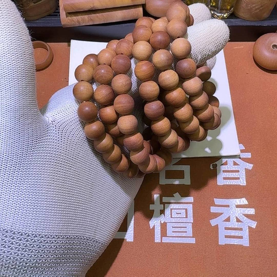 檀香木1.0×19颗黑肉横纹