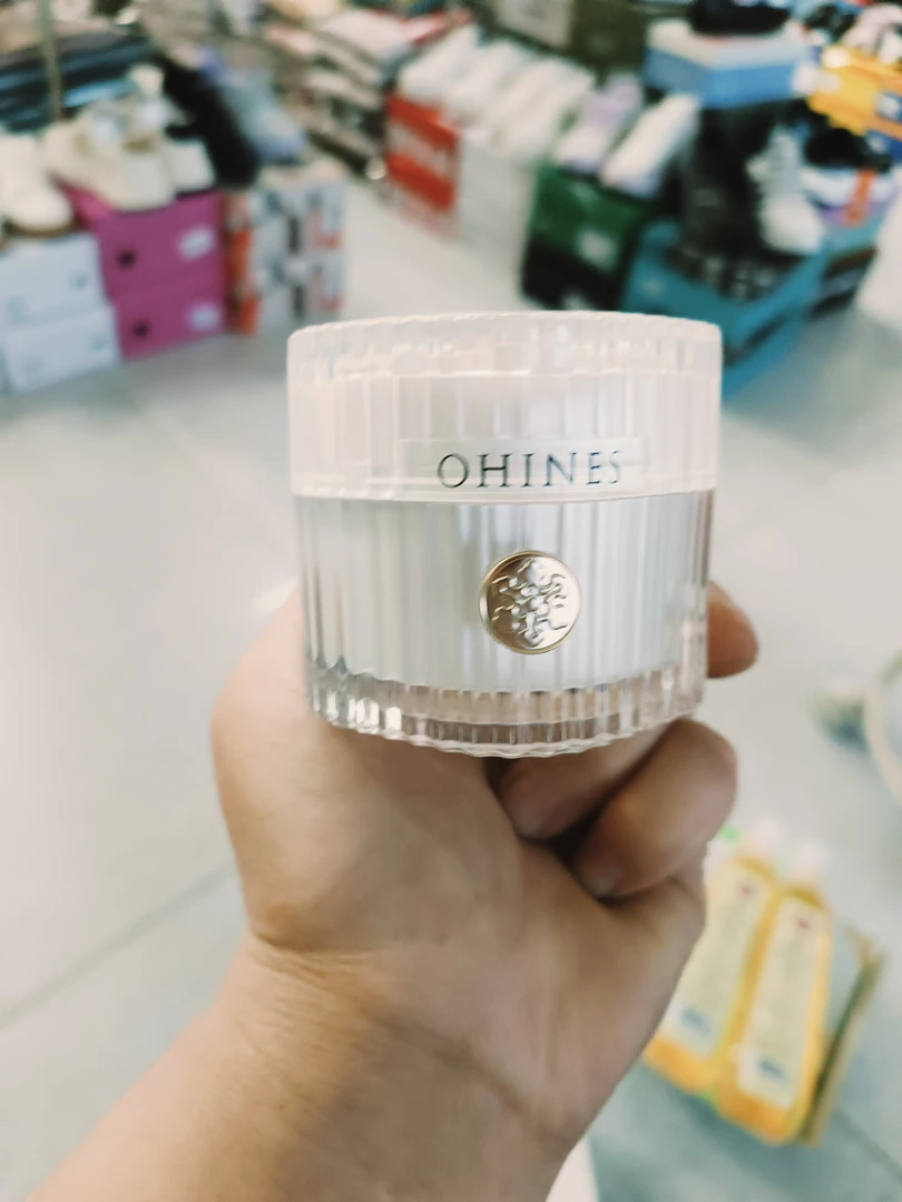 水钻白光彩亮妍面霜1764