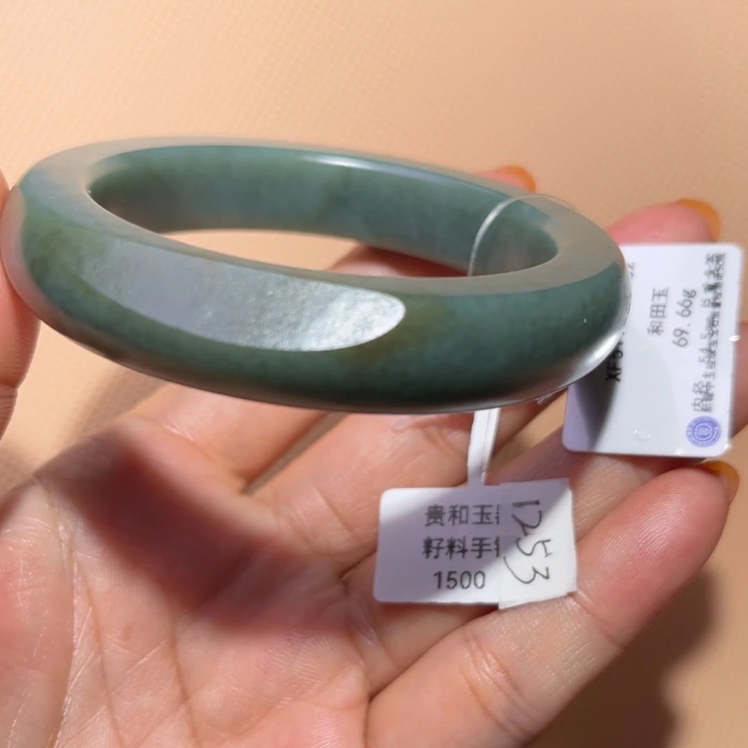 和田玉（子料）未镶嵌手镯